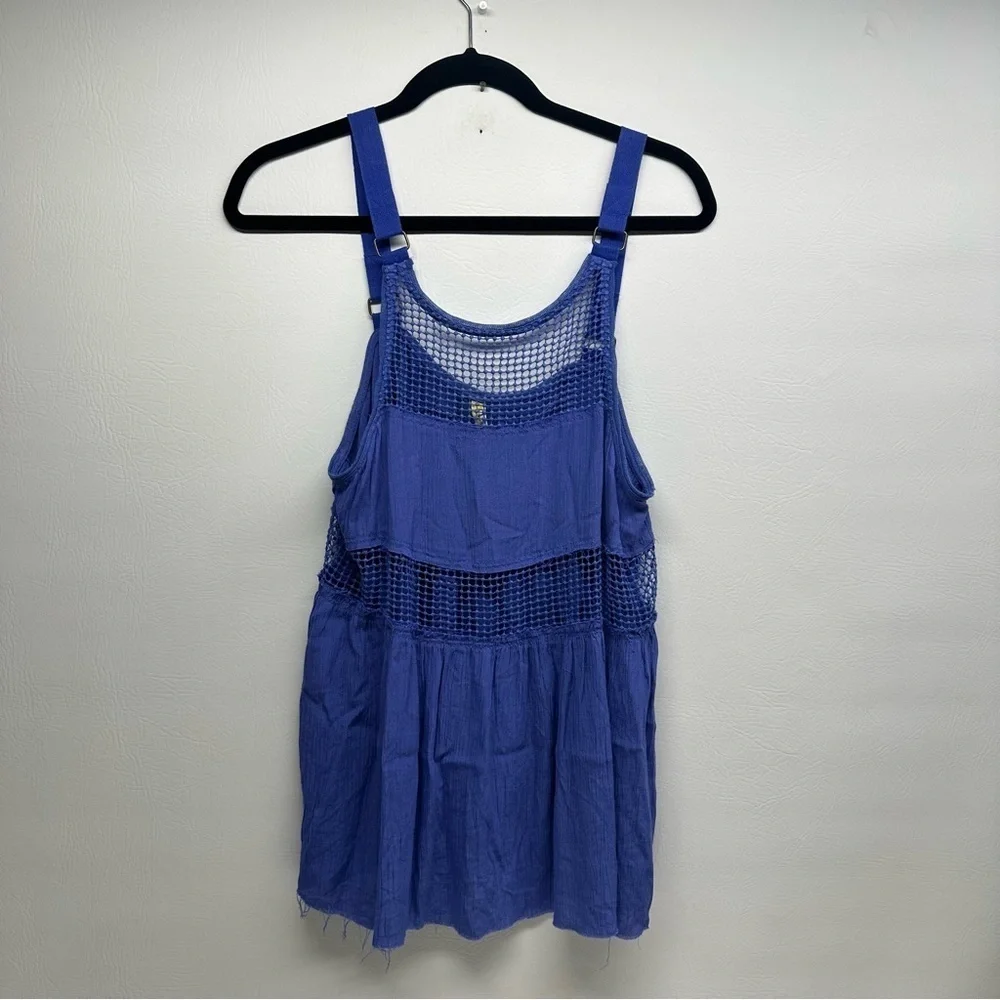 Free People questions leave